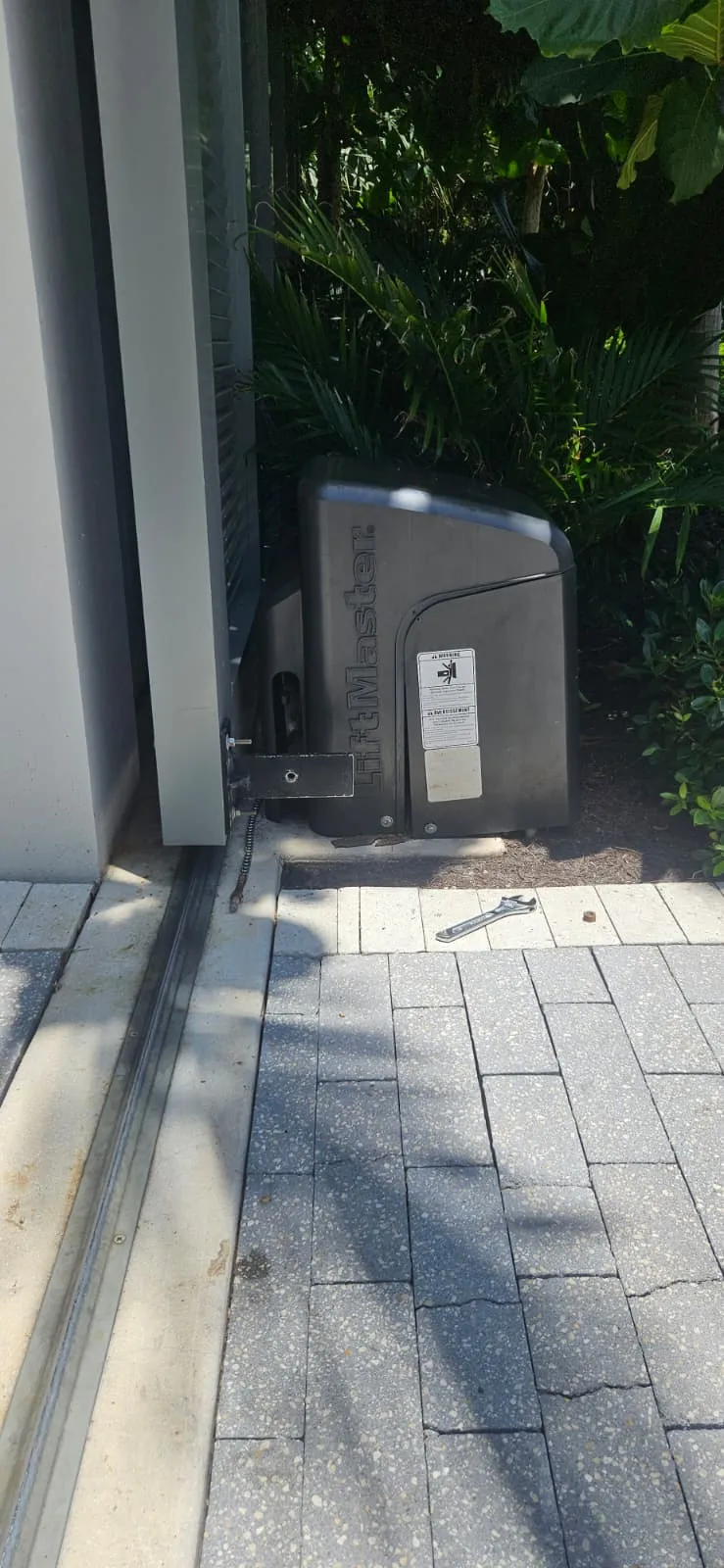 Delray Beach gate job photo 1