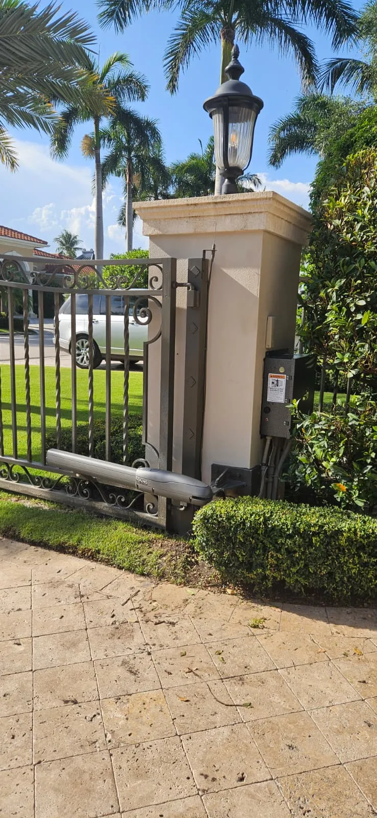 Boca Raton gate job photo 11